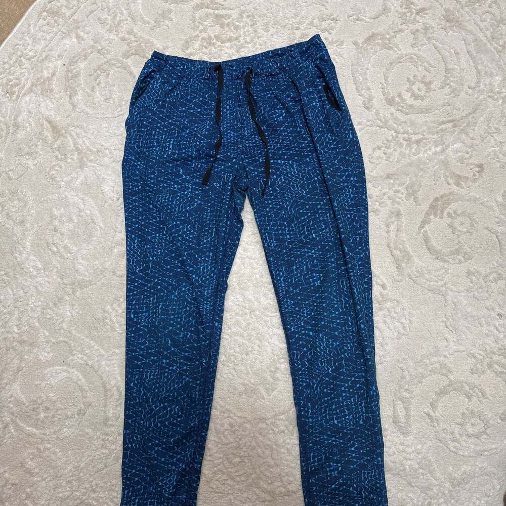 Lululemon Jet Crop Slim Luxtreme Samba Snake Kayak Blue Hero Blue Pants‎ Size 6